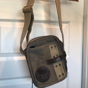 KAVU | Vintage Crossbody Bag